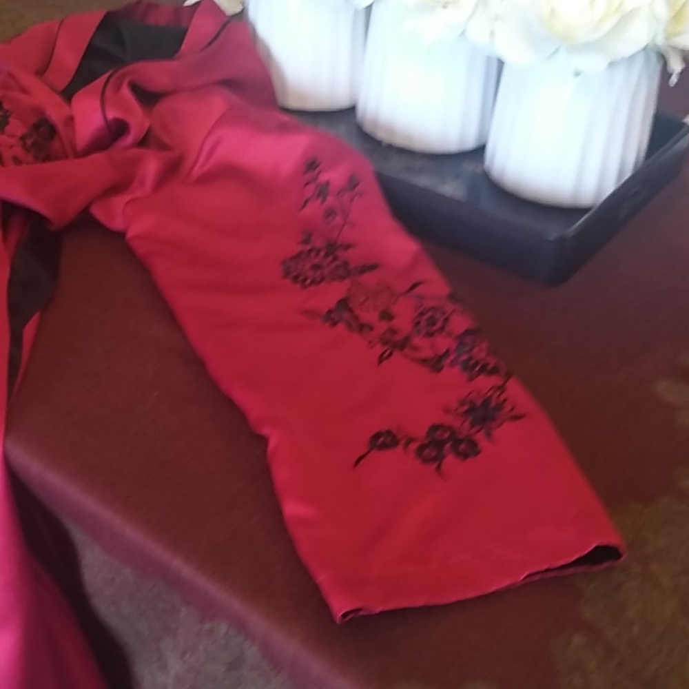 CABERNET Sleepwear-Robe - Picture 10 of 10